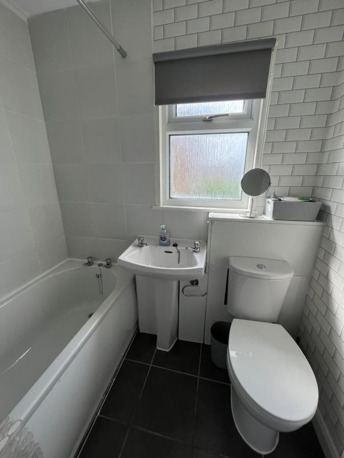 Signature, Scratby - Two Bed Chalet, Sleeps 7, Free Wi-Fi, Bed Linen And Towels Included, Pets Welcome And Onsite Entertainment Available 외부 사진