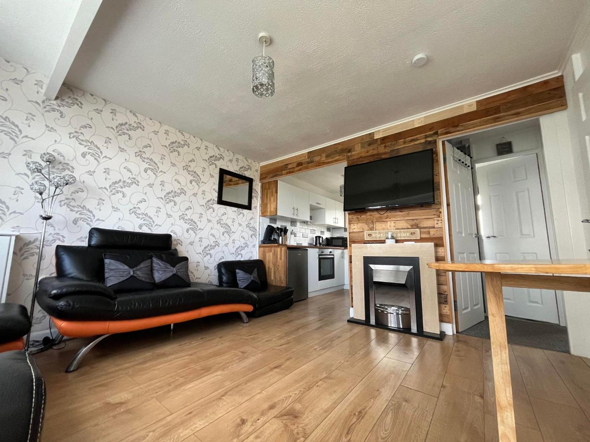 Signature, Scratby - Two Bed Chalet, Sleeps 7, Free Wi-Fi, Bed Linen And Towels Included, Pets Welcome And Onsite Entertainment Available 외부 사진